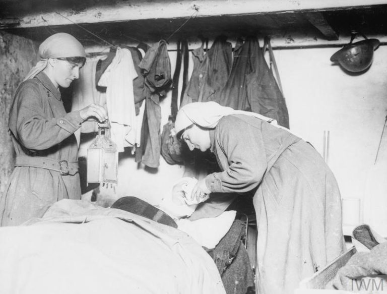 First Aid Nurses in the RCN, WWI Canadian Military Medical Museum